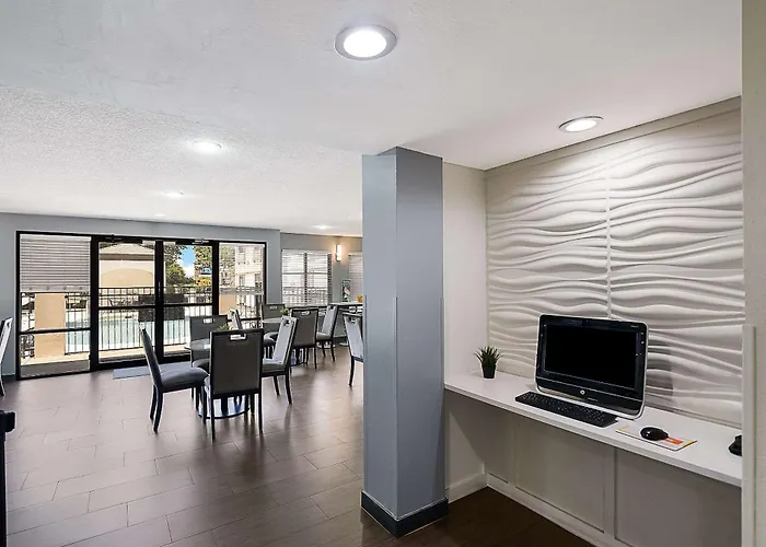 Quality Inn & Suites Irving Dfw Airport South