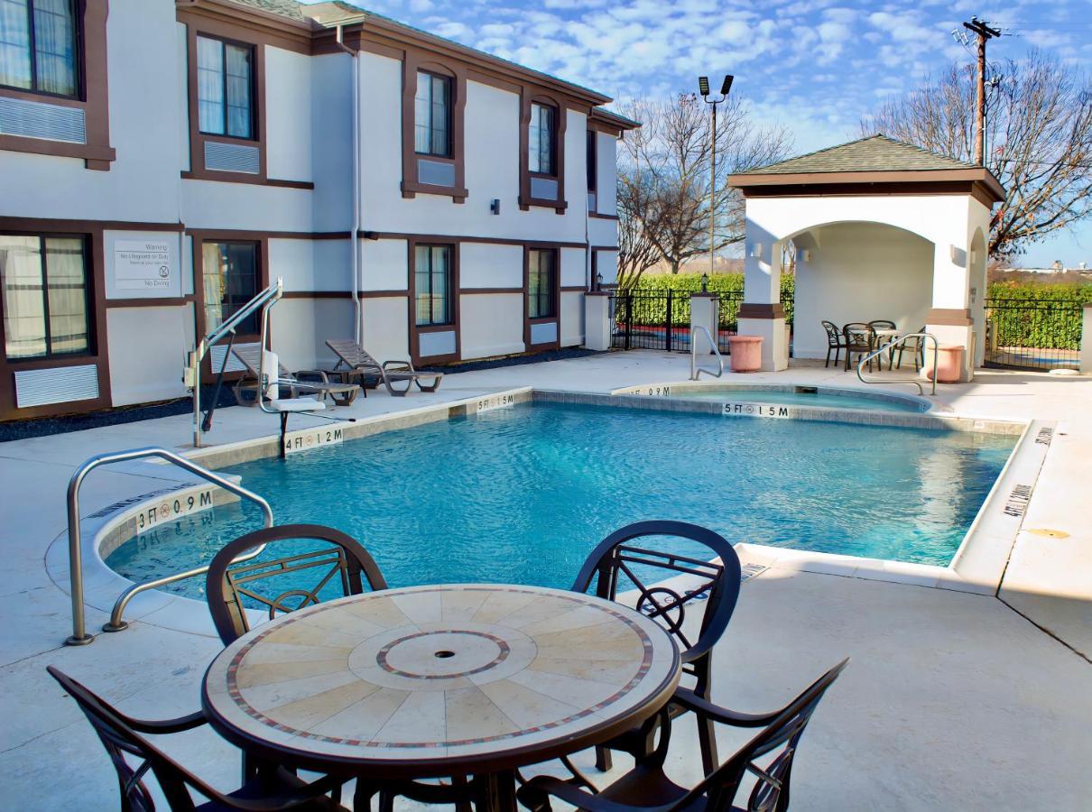 Hotel Quality & Dfw Airport South Irving