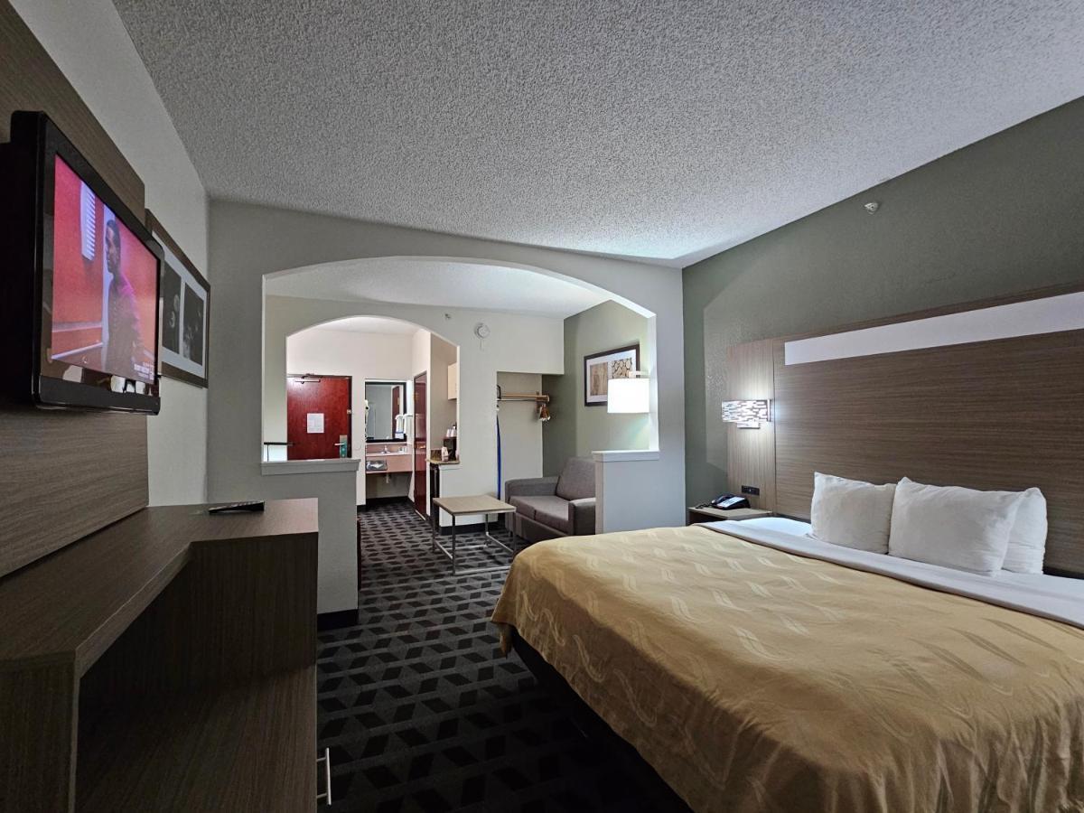 Quality & Dfw Airport South Hotel