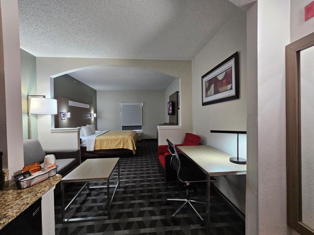 Quality & Dfw Airport South Irving