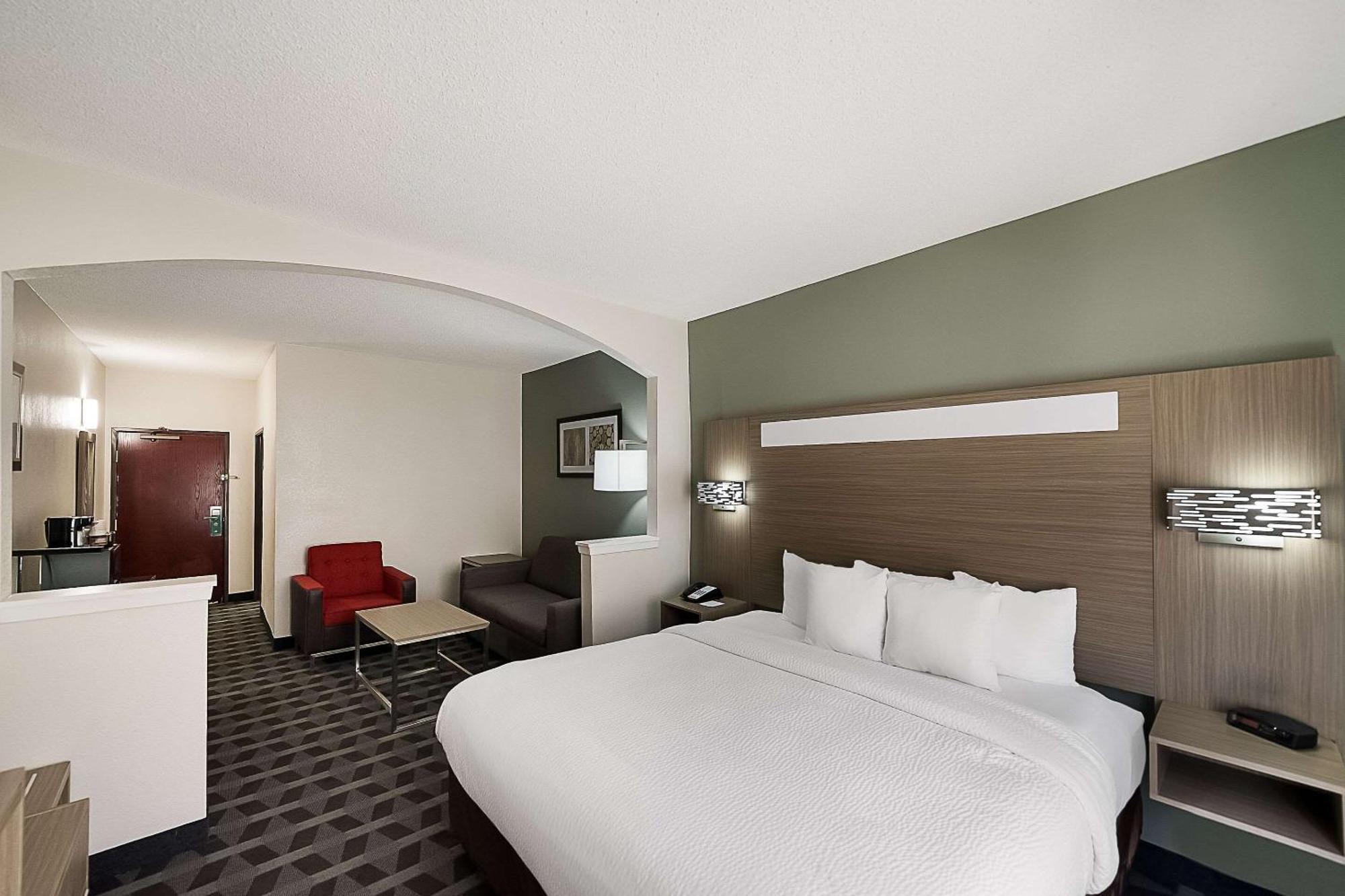 Quality & Dfw Airport South Hotel