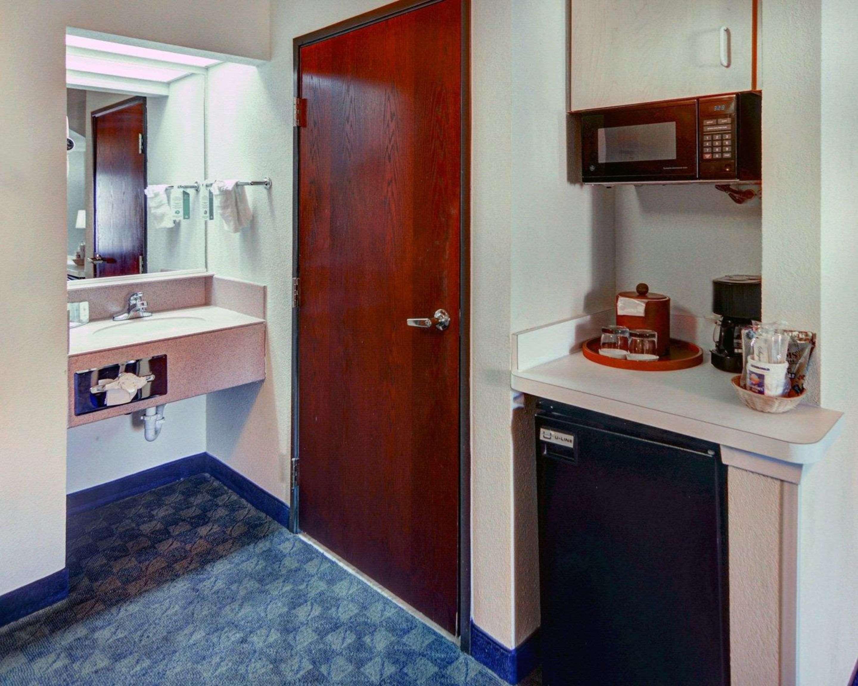 Hotel Quality & Dfw Airport South Irving
